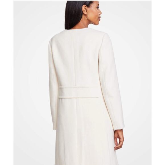 Women's Ann Taylor Wool Blend Jewel Neck Ivory Coat Knee Length sz L Minimalist - Picture 2 of 7